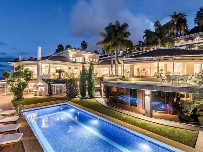 Villa là gì? Có những loại villa nào phổ biến hiện nay?