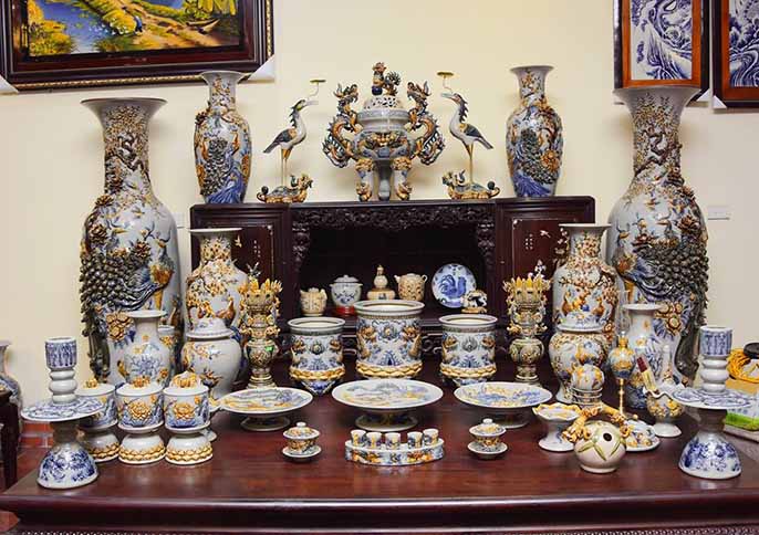 Khám phá xem 5 chén trên bàn thờ gia tiên đựng gì?