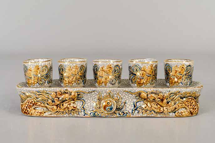 Khám phá xem 5 chén trên bàn thờ gia tiên đựng gì?